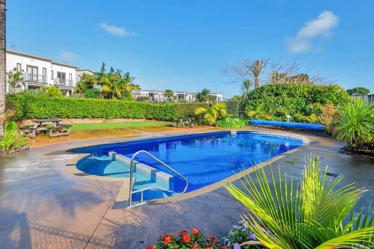 Photo of property in The Grange, 86/92 Bush Road, Albany, Auckland, 0632