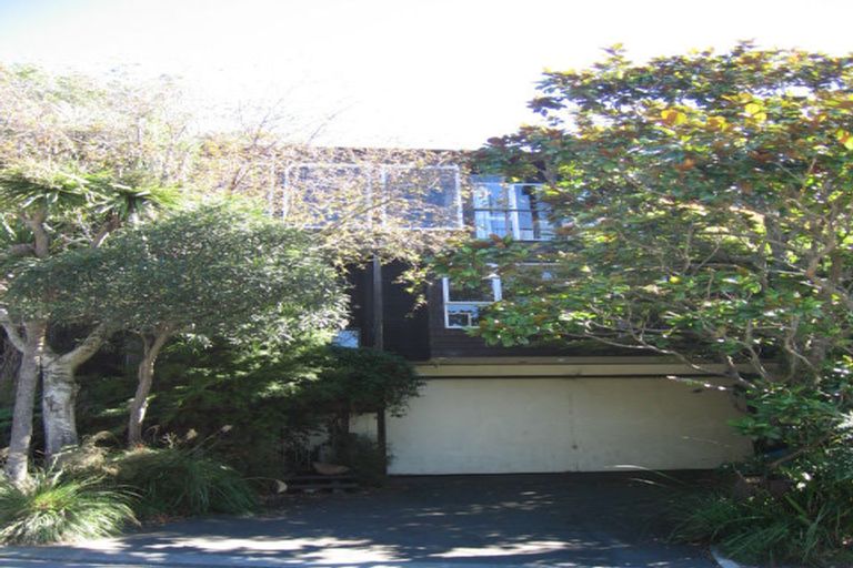 Photo of property in 42 Nicholson Road, Khandallah, Wellington, 6035