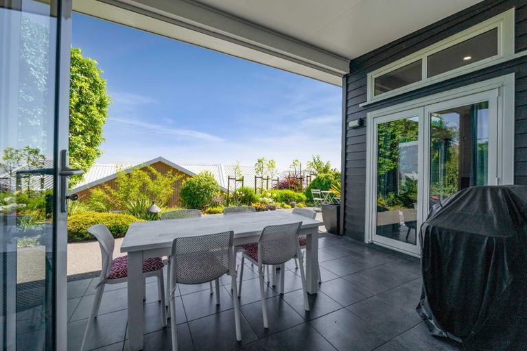 Photo of property in 181a Heta Road, Highlands Park, New Plymouth, 4312