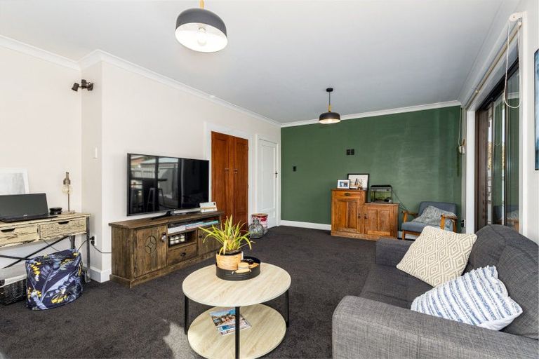 Photo of property in 98a Avenue Road, West End, Timaru, 7910