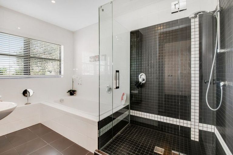 Photo of property in 62 Gulf View Road, Murrays Bay, Auckland, 0630