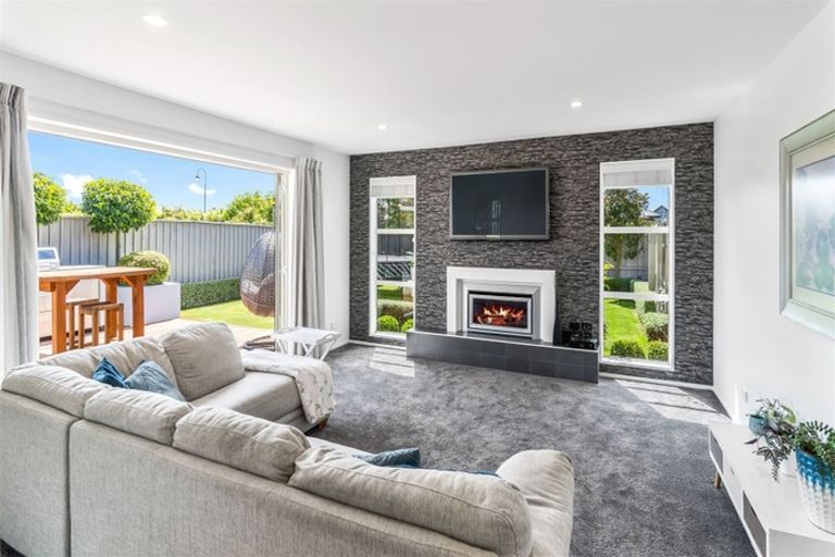 Photo of property in 7 Cameron Crescent, Rolleston, 7614