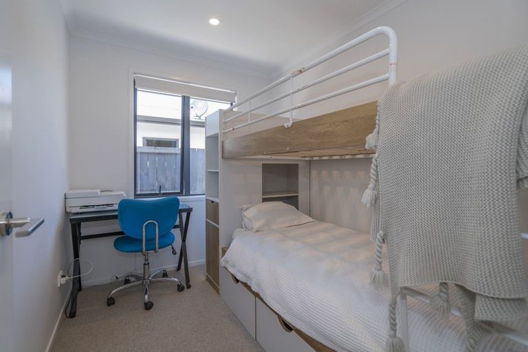 Photo of property in 8 Palm Drive, Whitianga, 3510