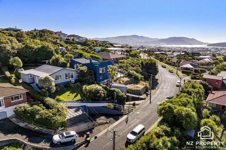 Photo of property in 24 Seaview Terrace, Kew, Dunedin, 9012