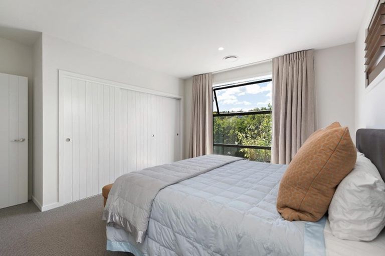 Photo of property in 2 Avalanche Place, Wanaka, 9305