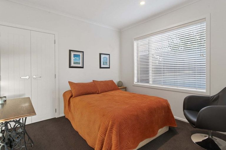 Photo of property in 8 Celmisia Retreat, Papamoa Beach, Papamoa, 3118