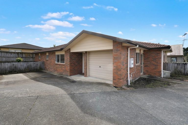 Photo of property in 256 Royal Road, Massey, Auckland, 0614