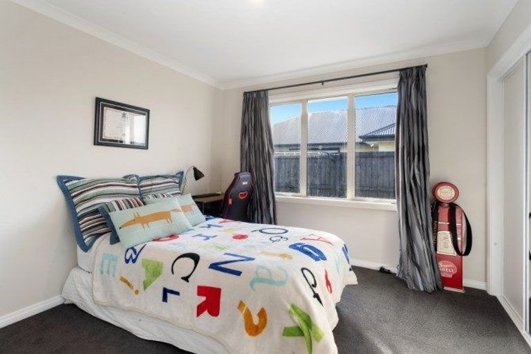 Photo of property in 33 Tripoli Street, Rangiora, 7400