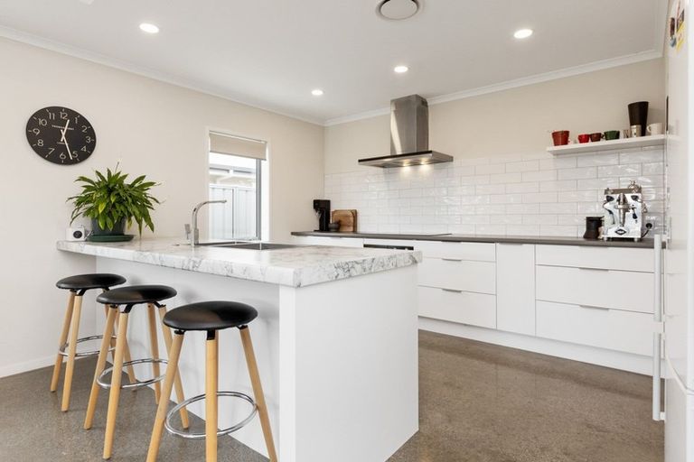 Photo of property in 40 Hurunui Drive, Te Awa, Napier, 4110