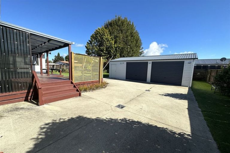 Photo of property in 22 Waianiwa Place, Tokoroa, 3420