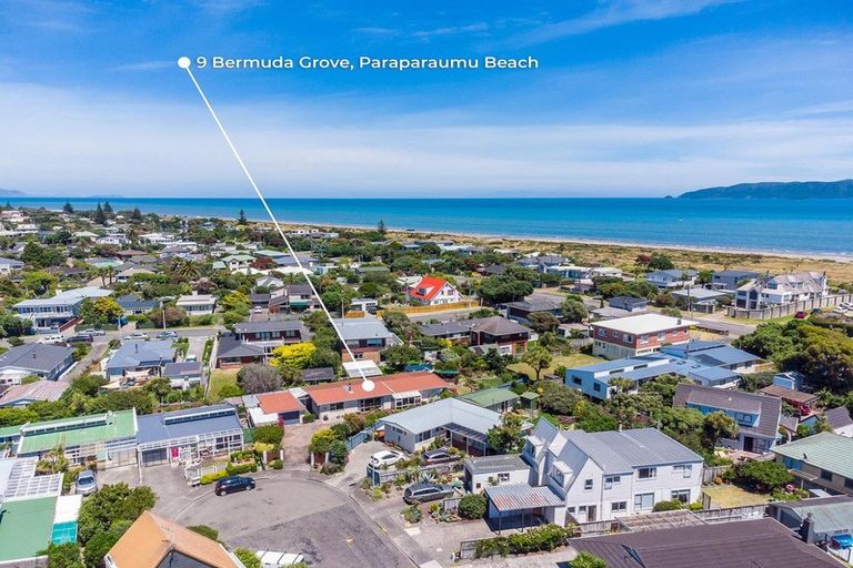 Photo of property in 9 Bermuda Grove, Paraparaumu Beach, Paraparaumu, 5032