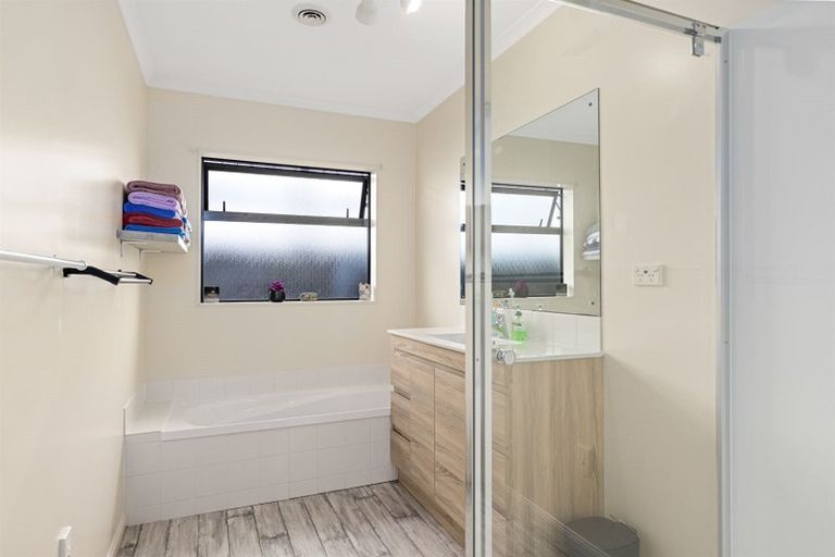 Photo of property in 71 Elan Place, Stanmore Bay, Whangaparaoa, 0932