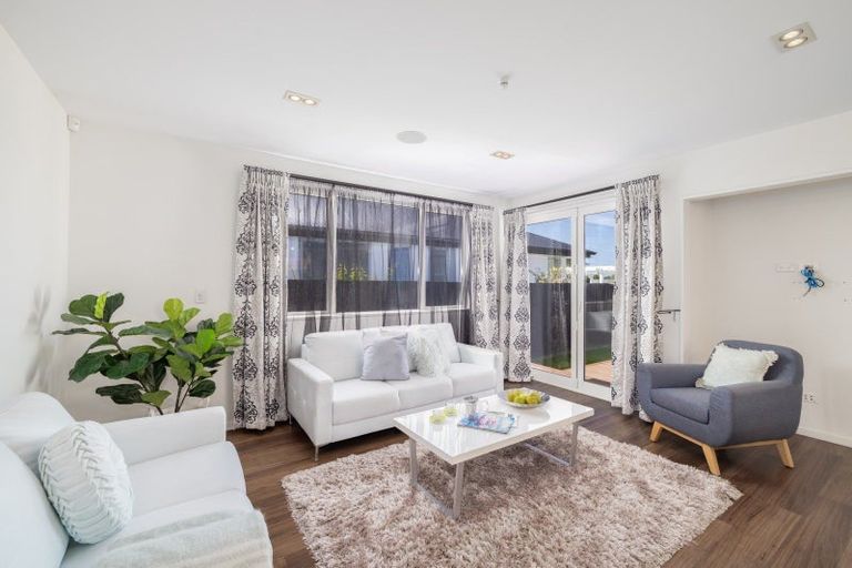 Photo of property in 33 Reginald Street, Burwood, Christchurch, 8083