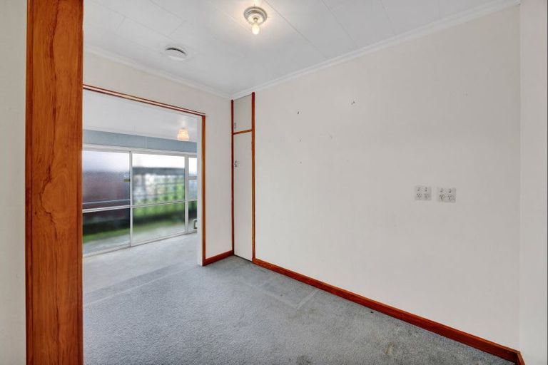 Photo of property in 23 Hinau Street, Inglewood, 4330