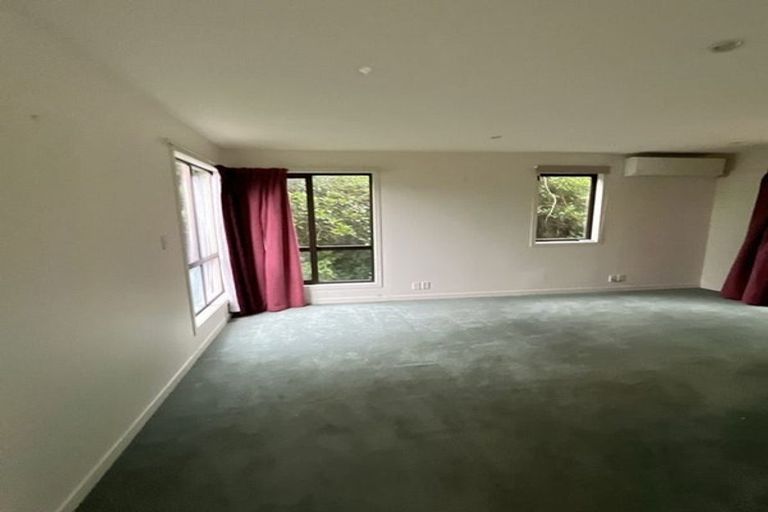 Photo of property in 9 Jenness Grove, Harbour View, Lower Hutt, 5010