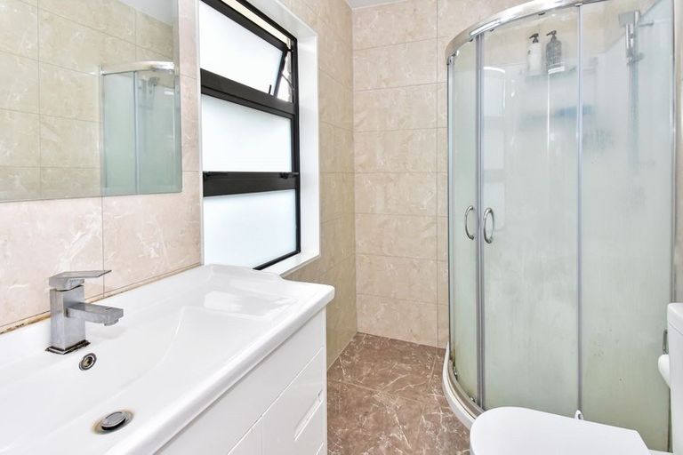 Photo of property in 5b Gordon Road, Papatoetoe, Auckland, 2025