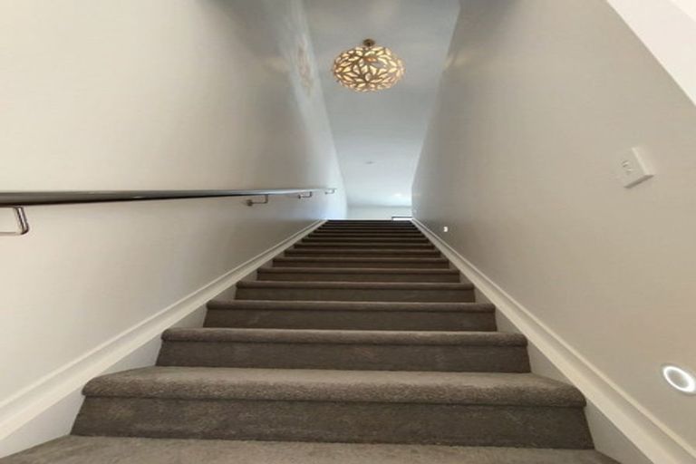 Photo of property in 6 Minhas Road, Papakura, 2110