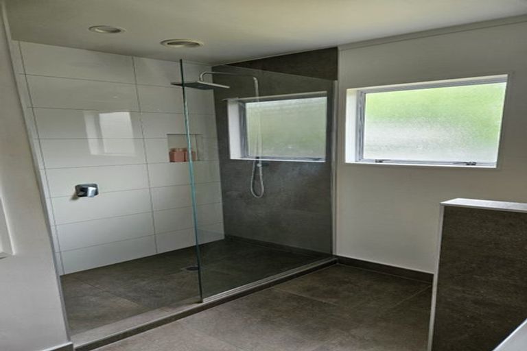 Photo of property in 17 Brandon Road, Manly, Whangaparaoa, 0930