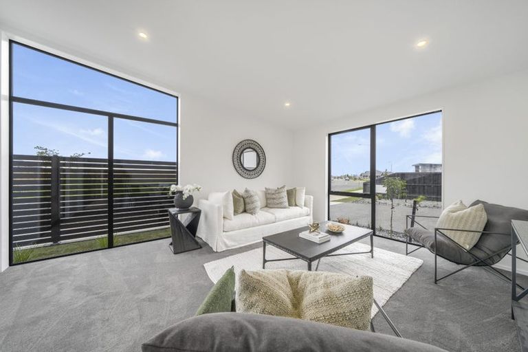 Photo of property in 27 Goldie Drive, Rangiora, 7400