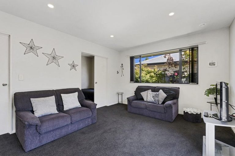 Photo of property in 2a Ferndown Lane, Bromley, Christchurch, 8062