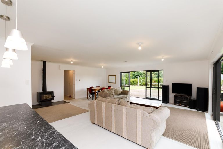 Photo of property in 929b Reid Line East, Bunnythorpe, Palmerston North, 4481