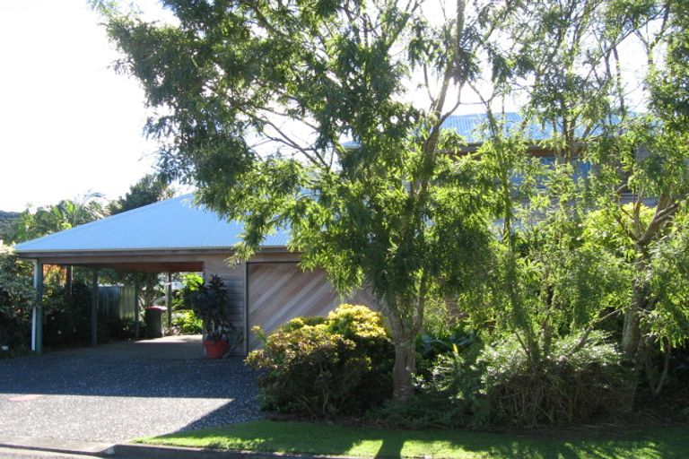 Photo of property in 1 Kowhai Crescent, Paihia, 0200