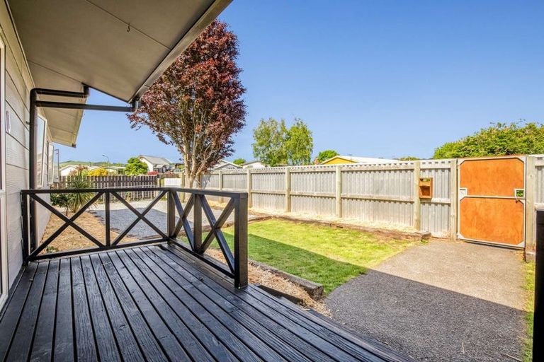 Photo of property in 10 Thebes Street, Pomare, Rotorua, 3015
