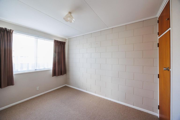 Photo of property in 101 Shamrock Street, Takaro, Palmerston North, 4412