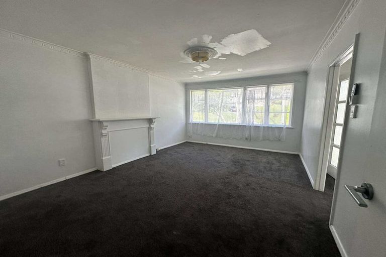 Photo of property in 70 Judd Crescent, Naenae, Lower Hutt, 5011