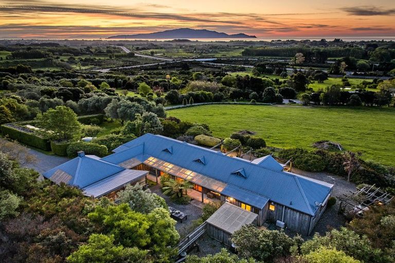 Photo of property in 57 Octavius Road, Peka Peka, Waikanae, 5391