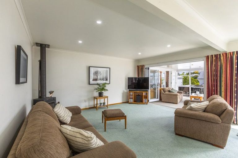 Photo of property in 16 Gladstone Road, Bluff Hill, Napier, 4110