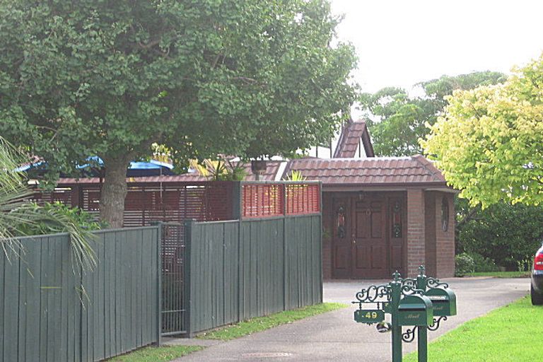 Photo of property in 2/49 Jillteresa Crescent, Half Moon Bay, Auckland, 2012