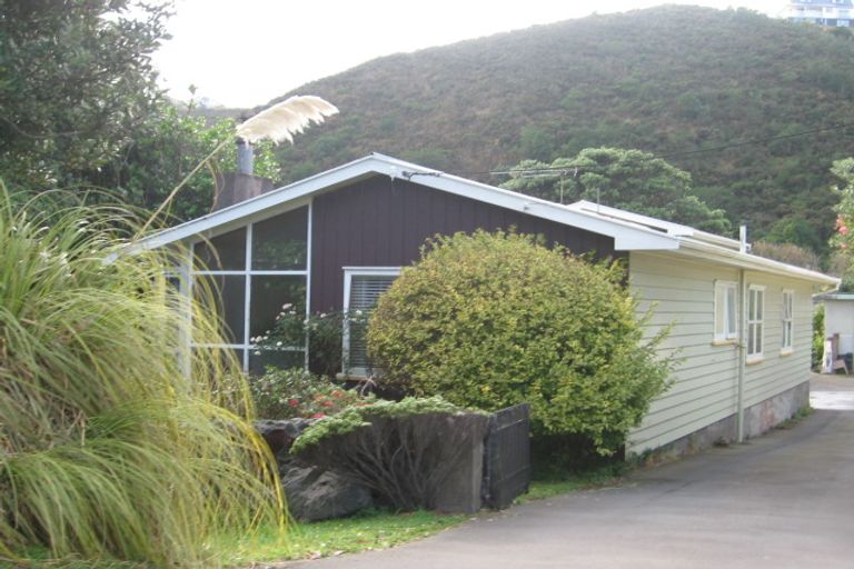 Photo of property in 74 Happy Valley Road, Owhiro Bay, Wellington, 6023