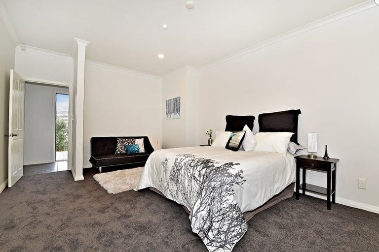 Photo of property in 11 Tui Crescent, Manurewa, Auckland, 2102
