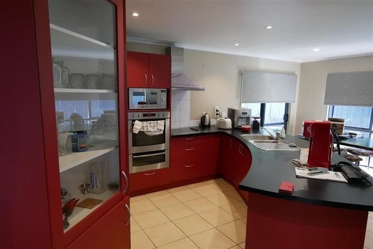 Photo of property in 53a Willis Road, Papakura, 2110