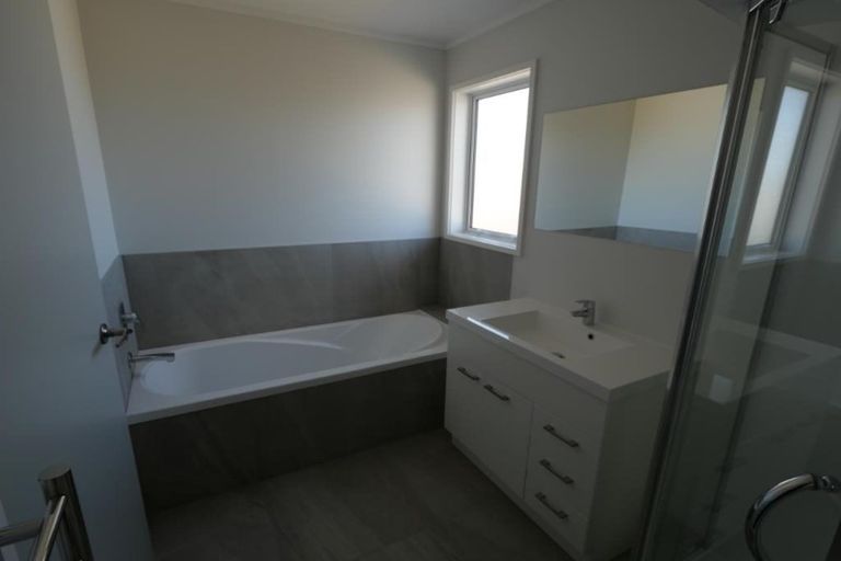 Photo of property in 3c Helvetia Road, Pukekohe, 2120