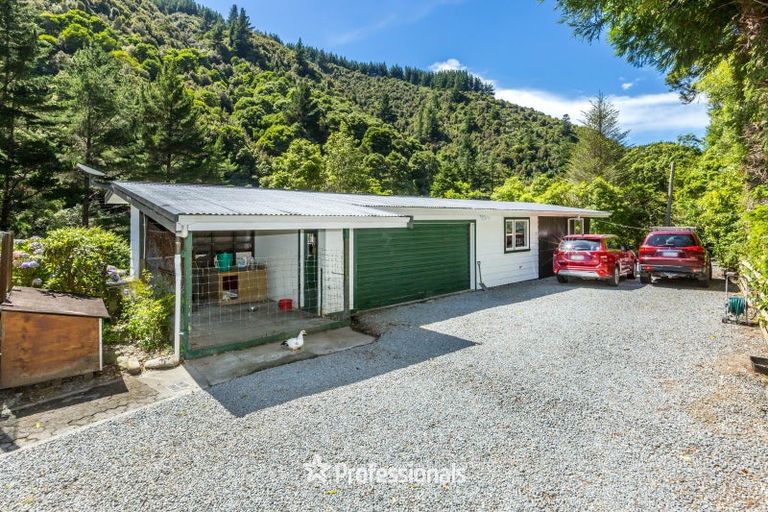 Photo of property in 2296b Akatarawa Road, Akatarawa Valley, Upper Hutt, 5372