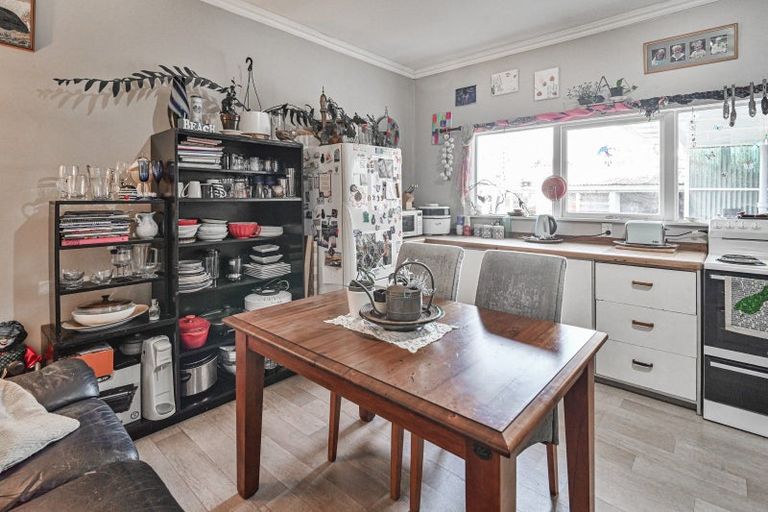 Photo of property in 6 Railway Road, Whakatu, Hastings, 4102