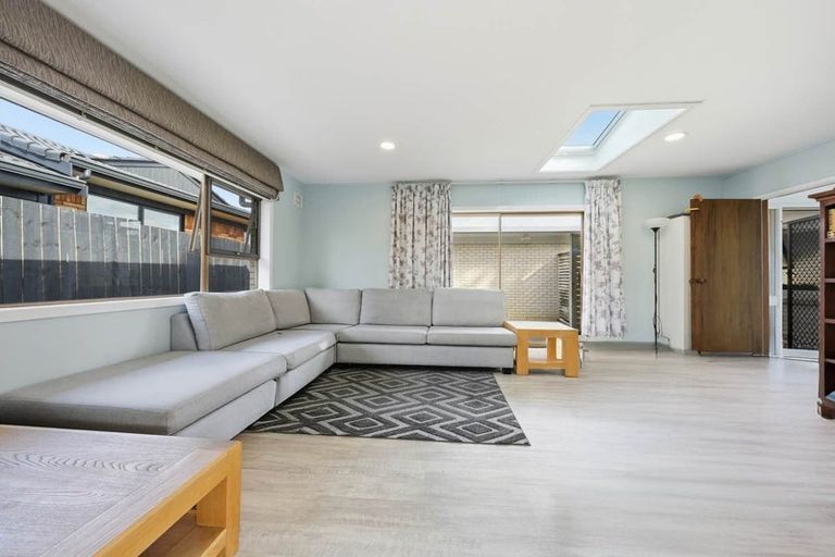 Photo of property in 6 Fratley Avenue, Farm Cove, Auckland, 2012