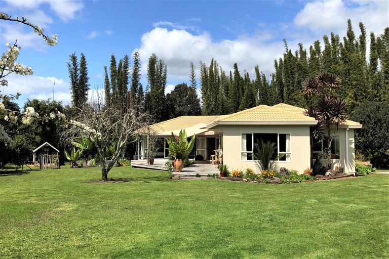 Photo of property in 19a Riverview Road, Kerikeri, 0230