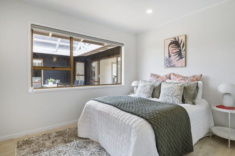 Photo of property in 86 Becroft Drive, Forrest Hill, Auckland, 0620