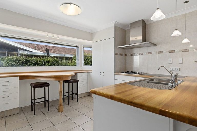 Photo of property in 11 Shaw Place, Matua, Tauranga, 3110