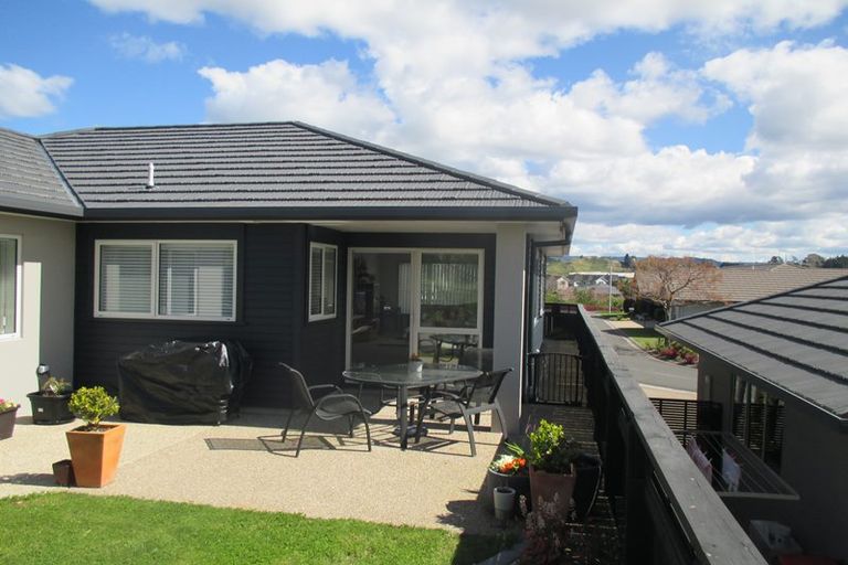 Photo of property in 53 Bridgewater Way, Pyes Pa, Tauranga, 3112