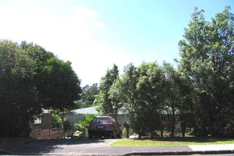 Photo of property in 60 Vandeleur Avenue, Birkdale, Auckland, 0626