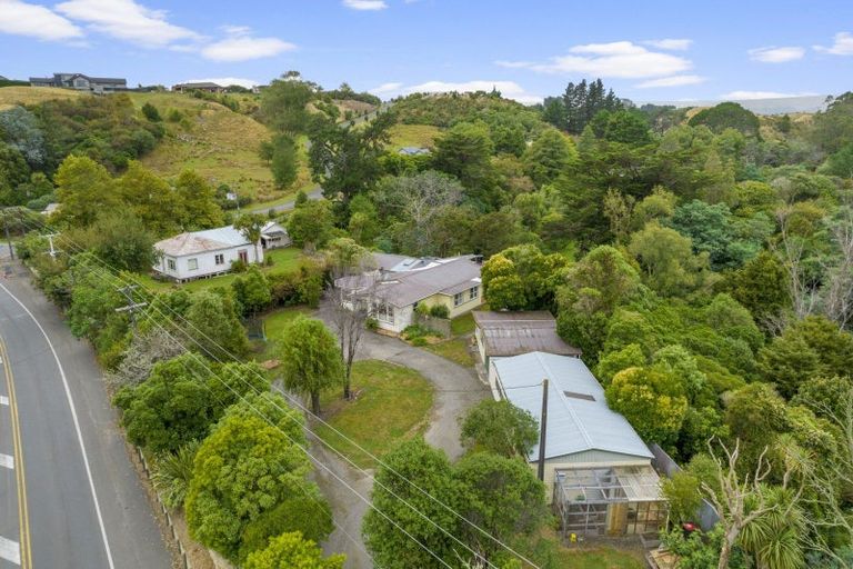 Photo of property in 393 Aokautere Drive, Aokautere, Palmerston North, 4471