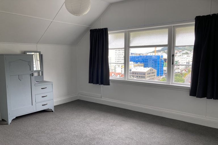 Photo of property in 20 Macdonald Crescent, Te Aro, Wellington, 6011