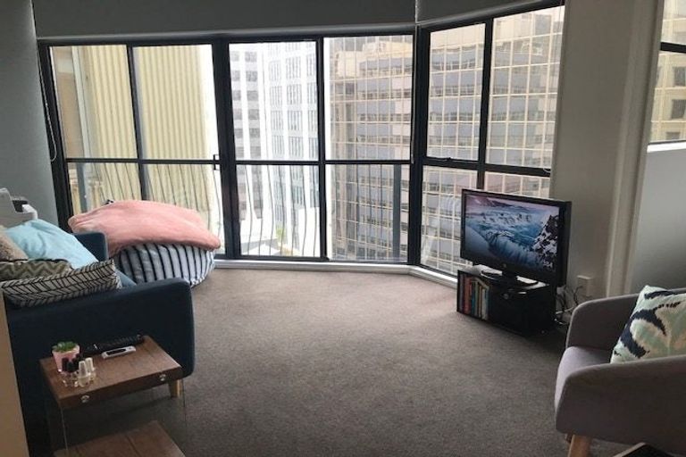 Photo of property in The Wellingtonian, 5d/120 The Terrace, Wellington Central, Wellington, 6011