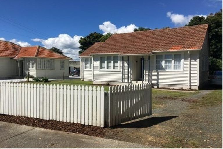 Photo of property in 33 First Avenue, Avenues, Whangarei, 0110