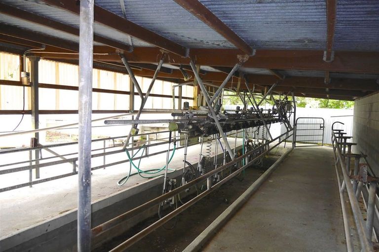 Photo of property in 177 Ackworth Road, Lepperton, New Plymouth, 4373