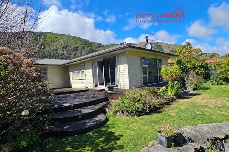 Photo of property in 62 Elizabeth Street, Waikanae, 5036